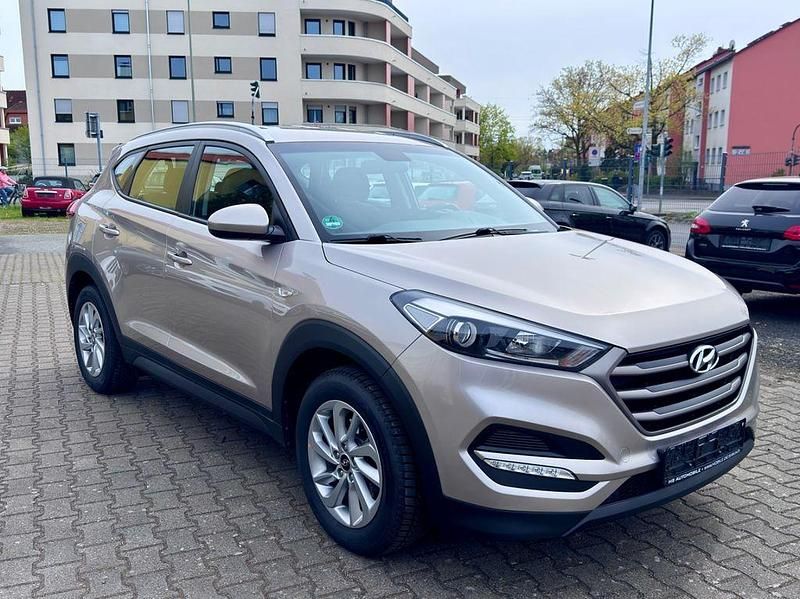Gebraucht Hyundai Tucson GO! 177 PS (130 kW) 2017 Silber SUV