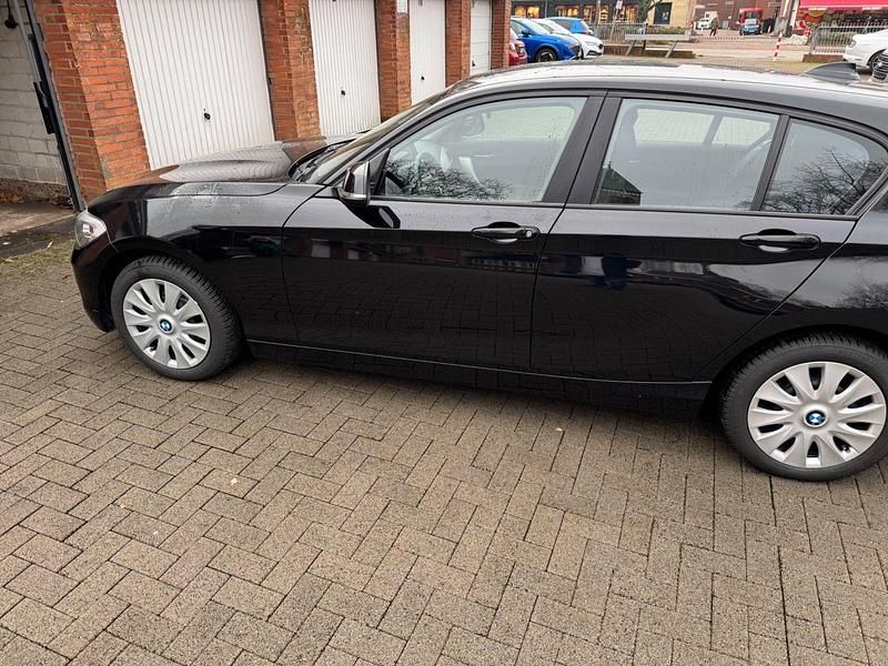 Second-hand BMW 116 109 CP (80 kW) 2016 Negru Hatchback