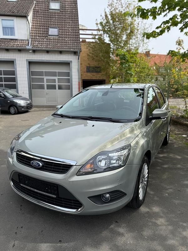Usata Ford Focus 125 CV (91 kW) 2008 Grigio Berlina
