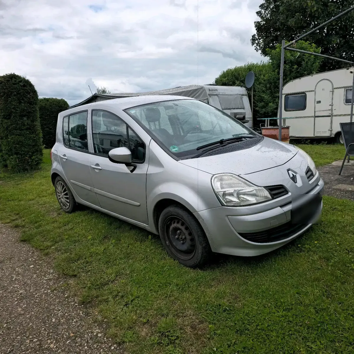 Gebraucht Renault Modus 86 PS (63 kW) 2010 Silber Van / Kleinbus