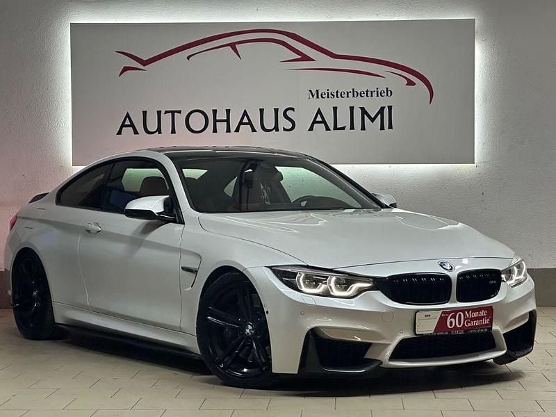 Mineralweiss metallic Gebraucht 2017 BMW M4 Performance Coupé | 46.780 € (Superpreis) - Bild 1/4