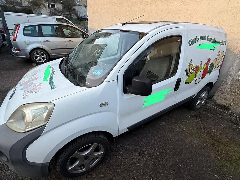 Gebraucht Peugeot Bipper 75 PS (55 kW) 2009 Weiß Van / Kleinbus