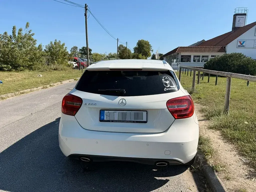 Gebraucht Mercedes A200 Urban 156 PS (114 kW) 2014 Kleinwagen