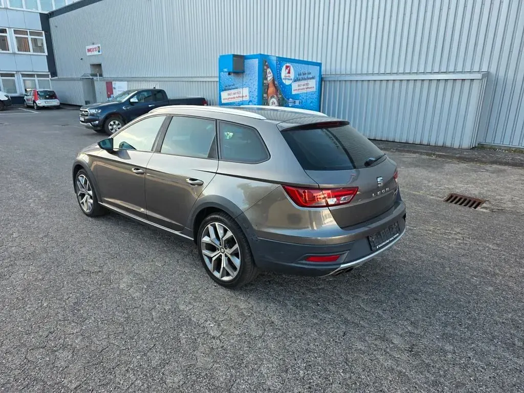 Gebraucht Seat Leon X-Perience 150 PS (110 kW) 2015 Grau Kombi