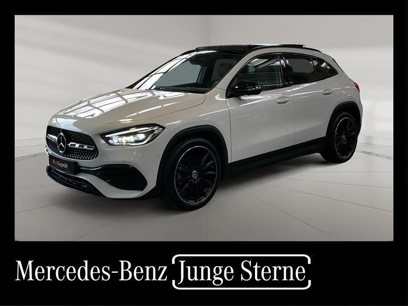 Weiß Gebraucht 2022 Mercedes GLA250 AMG SUV | 38.989 € (Fairer Preis) - Bild 1/4