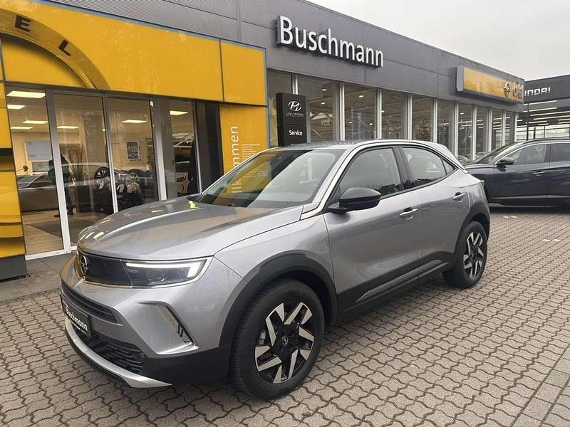 Kontrast grau metallic Gebraucht 2022 Opel Mokka-e Elegance SUV | 17.990 € (Fairer Preis) - Bild 1/4