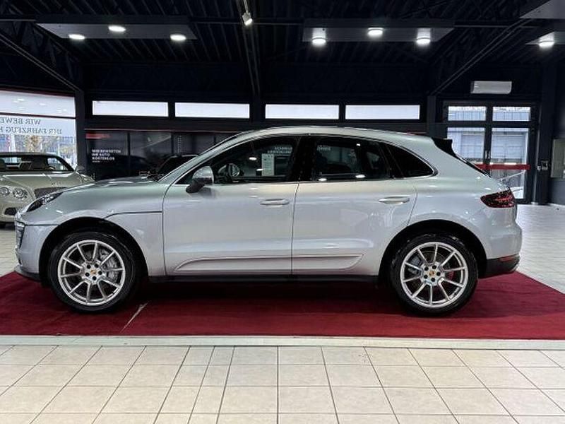 Gebraucht Porsche Macan 258 PS (189 kW) 2016 Rhodiumsilbermetallic SUV