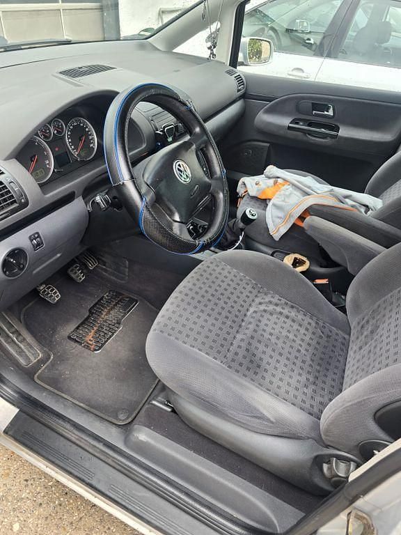 Gebraucht VW Sharan Highline 150 PS (110 kW) 2001 Silber Van / Kleinbus