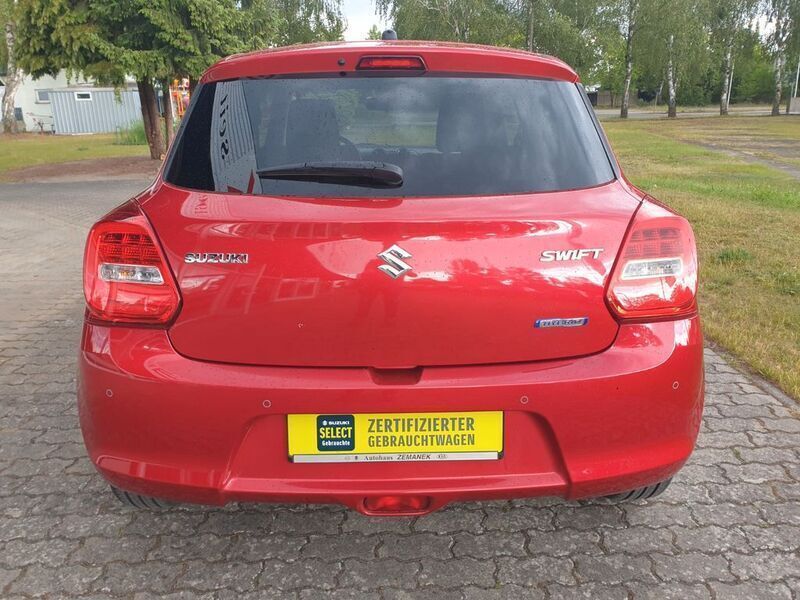 Gebraucht Suzuki Swift Comfort 83 PS (61 kW) 2021 Rot Kleinwagen