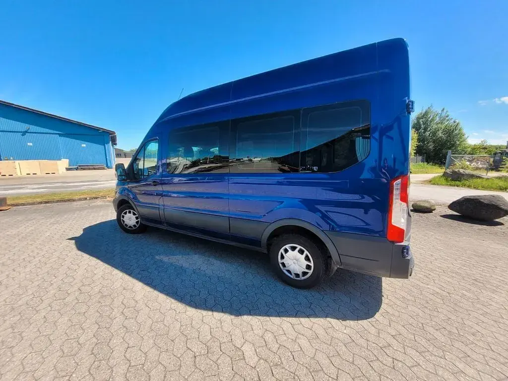 Gebraucht Ford Transit Trend 131 PS (96 kW) 2018 Blau Kombi