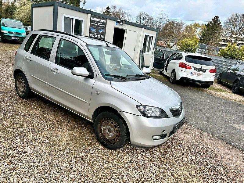 Gebraucht Mazda 2 80 PS (58 kW) 2003 Grau Kleinwagen