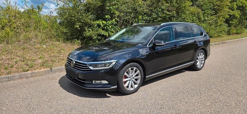 Schwarz Gebraucht 2017 VW Passat Highline Kombi | 16.000 € (Fairer Preis) - Bild 1/4