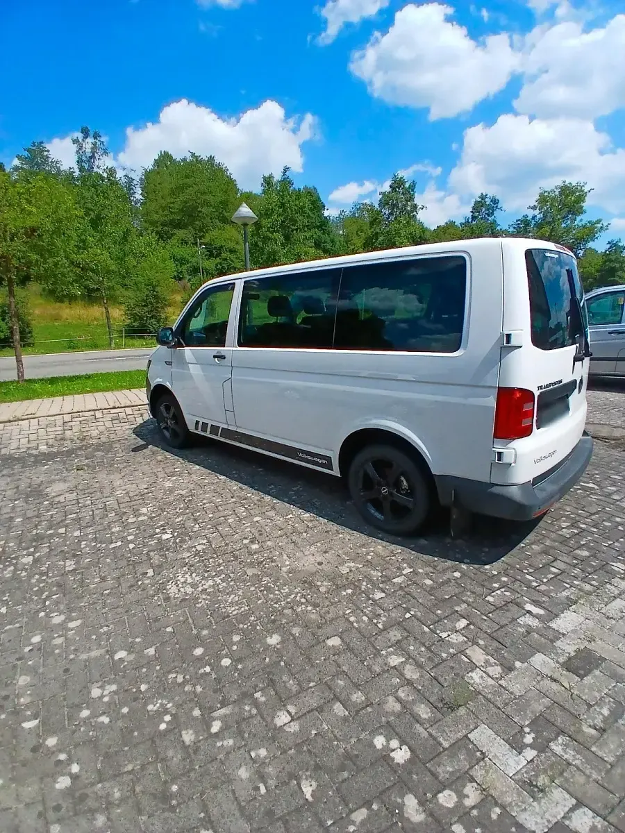 Gebraucht VW Caravelle 150 PS (110 kW) 2019 Weiß Van