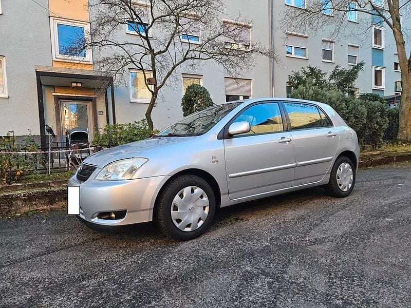 Silber Gebraucht 2003 Toyota Corolla Limousine | 2.700 € (Fairer Preis) - Bild 1/4