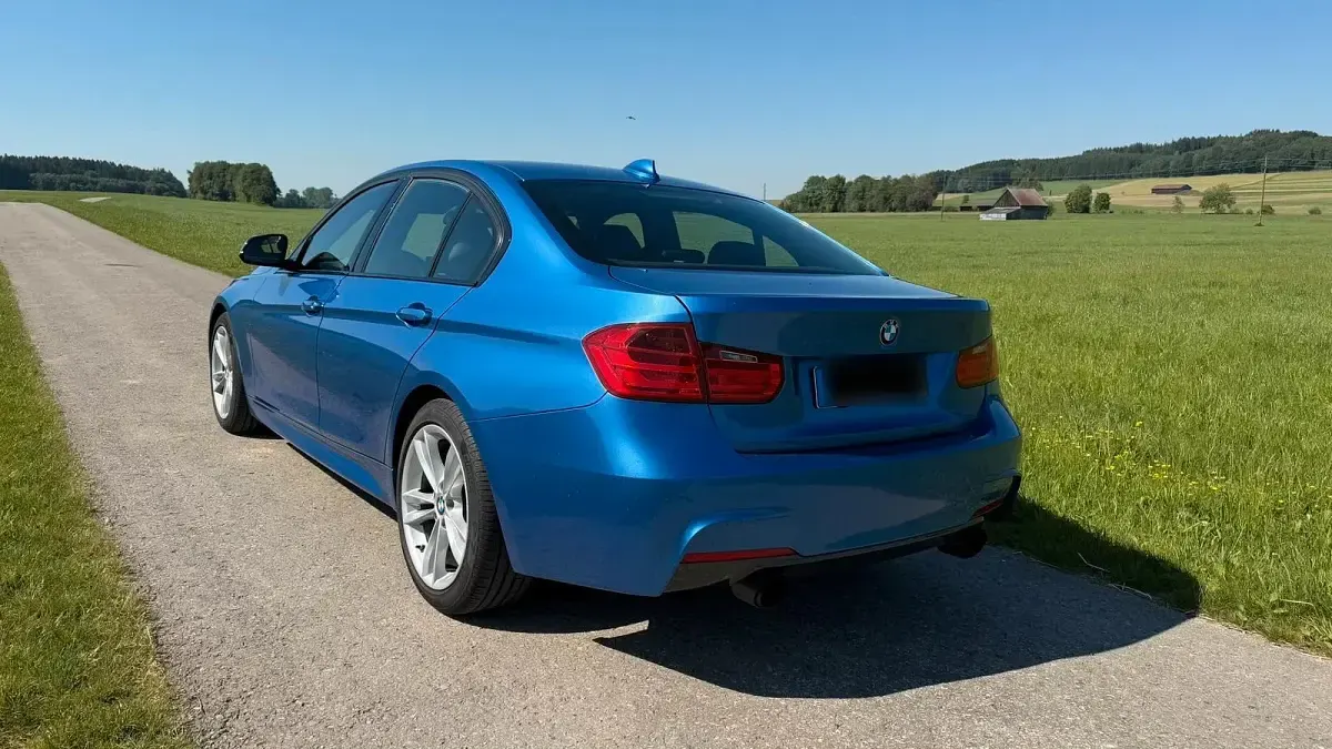 Gebraucht BMW 335 Performance 306 PS (225 kW) 2013 Blau Limousine