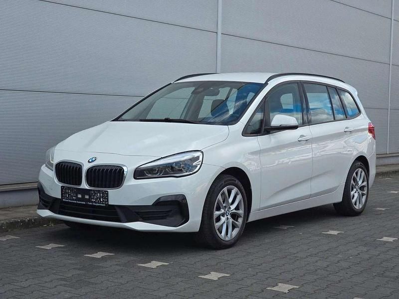 Gebraucht BMW 218 150 PS (110 kW) 2022 Alpinweiß Van / Kleinbus