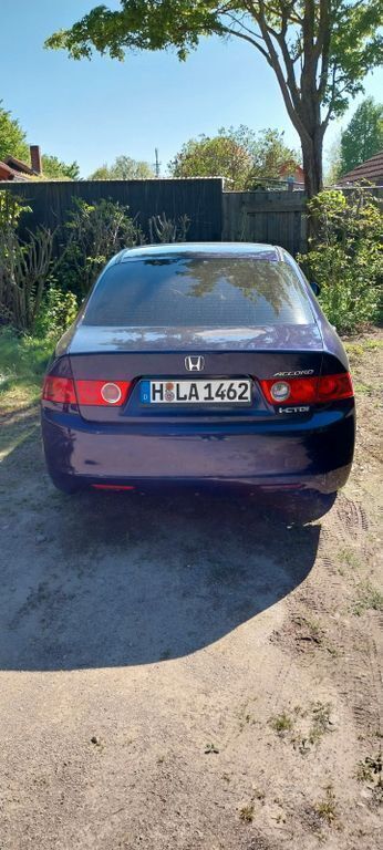 Schwarz Gebraucht 2004 Honda Accord Executive Limousine | 1.300 € (Guter Preis) - Bild 1/4