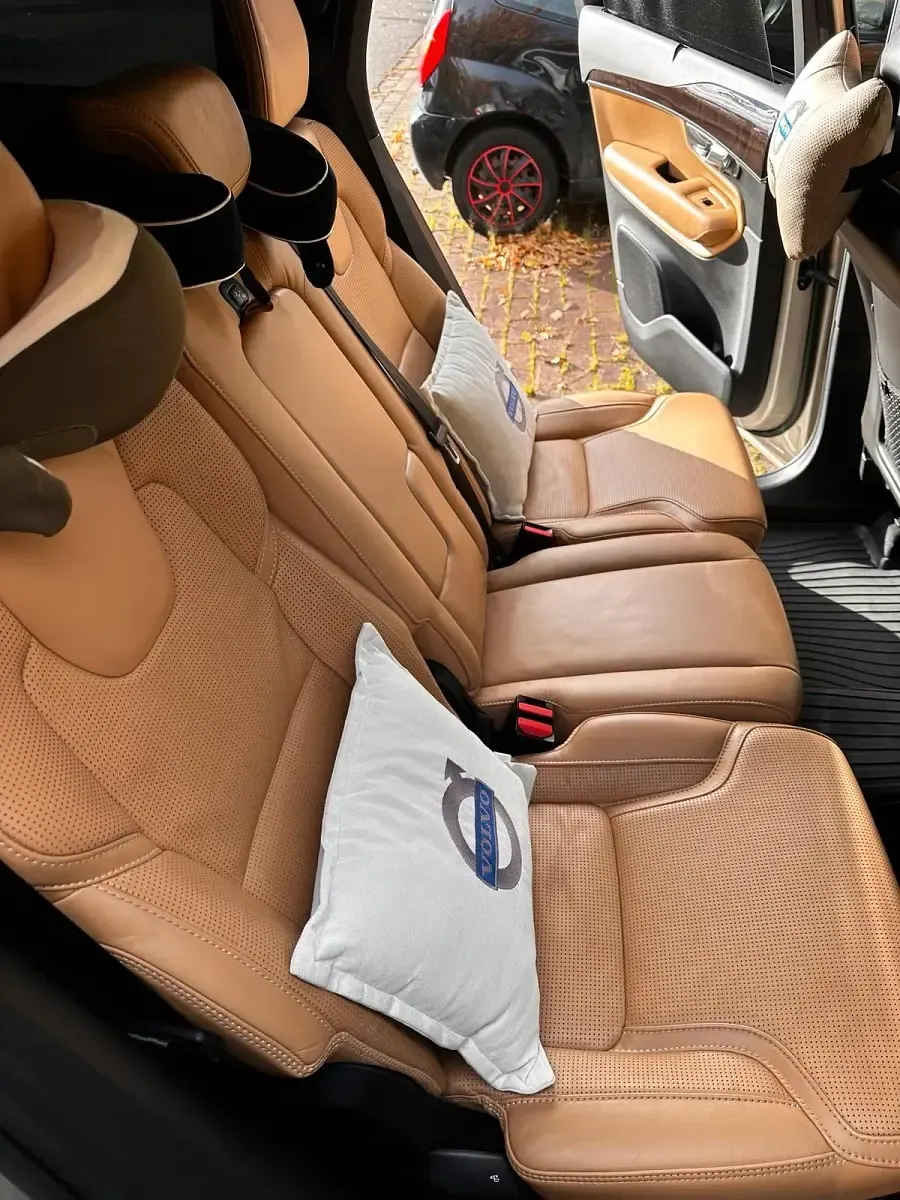 Używany Volvo XC90 190 KM (139 kW) 2017 Szary SUV