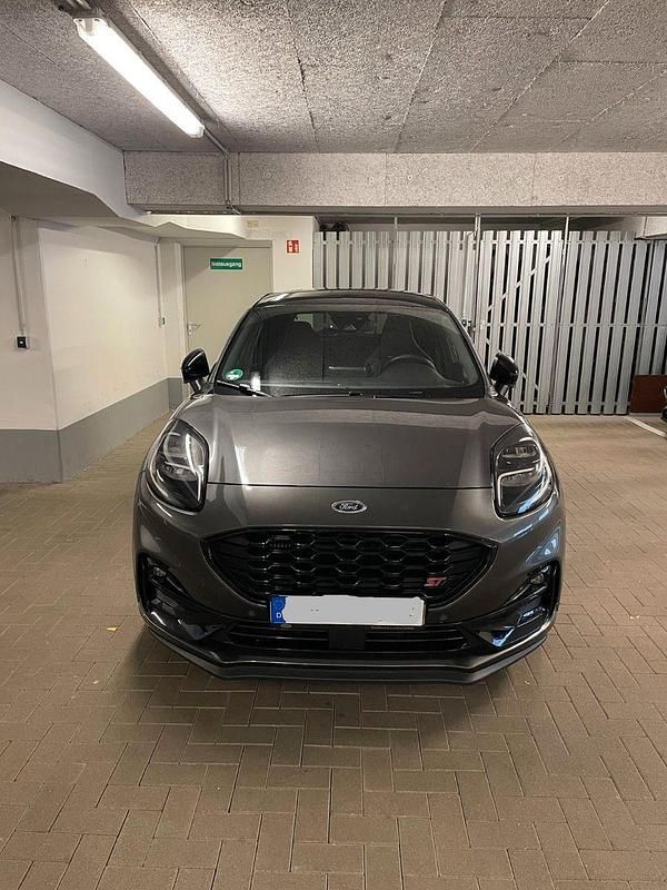 Gebraucht Ford Puma ST 160 PS (117 kW) 2024 Grau SUV