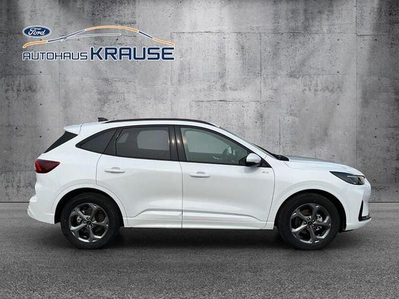 Gebraucht Ford Kuga ST-Line 186 PS (136 kW) 2024 Frostweiß SUV
