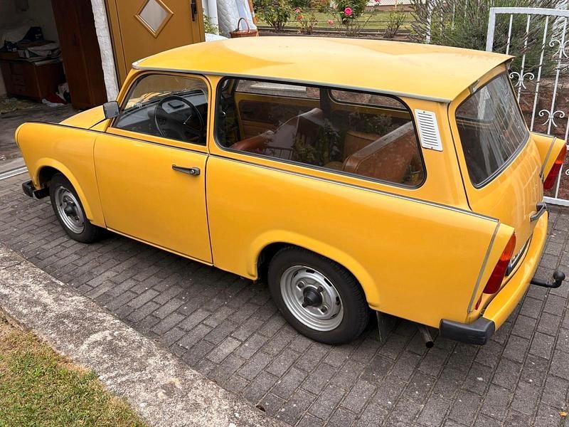 Gelb Gebraucht 1984 Trabant 601 Kombi | 7.000 € - Bild 1/4