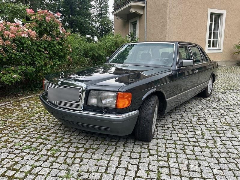 Schwarz Gebraucht 1989 Mercedes 500 Limousine | 21.900 € - Bild 1/4