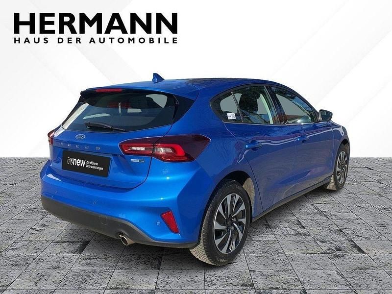 Gebraucht Ford Focus Titanium 125 PS (91 kW) 2023 Blau Limousine