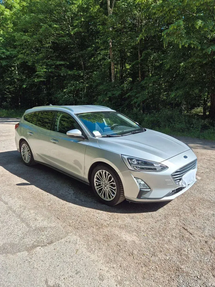 Gebraucht Ford Focus Titanium 150 PS (110 kW) 2019 Silber Kombi