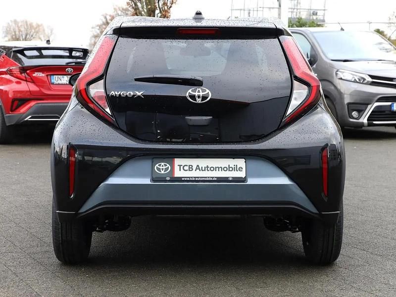 Neu Toyota Aygo X 72 PS (52 kW) 2025 Celestite SUV