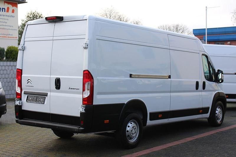 Gebraucht Citroën Jumper 165 PS (121 kW) 2024 Weiß Van / Kleinbus