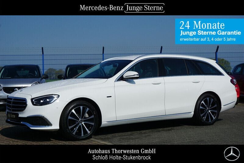 Weiß Gebraucht 2021 Mercedes E300 Kombi | 33.900 € (Fairer Preis) - Bild 1/4