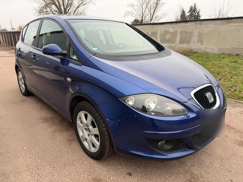 Używany Seat Altea 102 KM (75 kW) 2006 Niebieski Minivan
