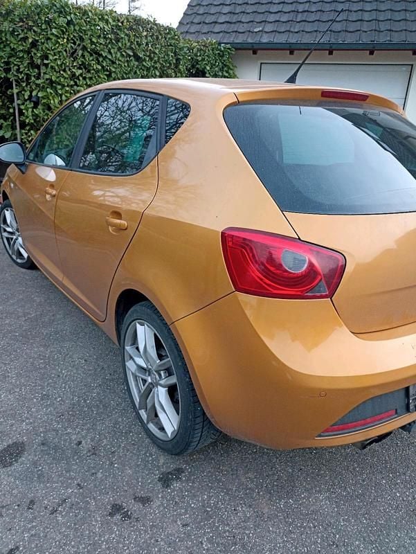 Gebraucht Seat Ibiza FR 150 PS (110 kW) 2011 Gold Kleinwagen