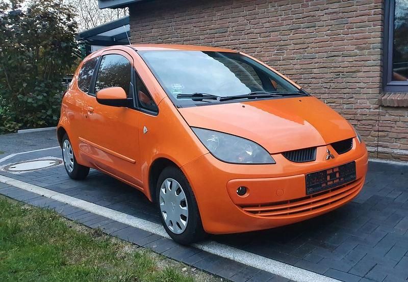 Orange Gebraucht 2008 Mitsubishi Colt Edition Limousine | 2.490 € (Teuer) - Bild 1/4