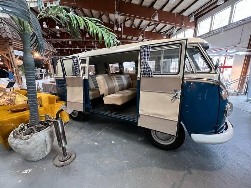 Second-hand VW T1 44 CP (32 kW) 1963 Albastru Van