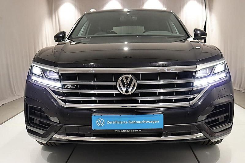 Gebraucht VW Touareg R-line 286 PS (210 kW) 2019 Deep black perleffekt SUV