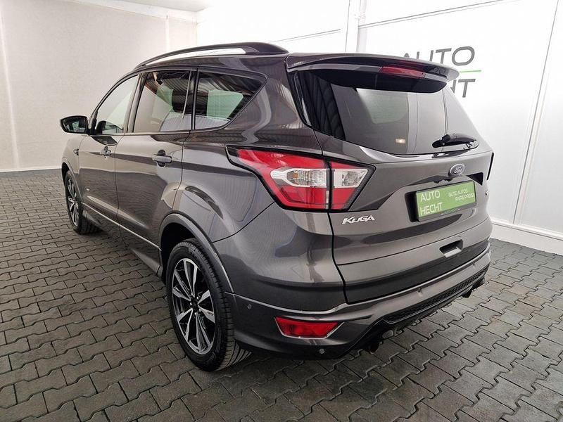 Gebraucht Ford Kuga ST-Line 182 PS (133 kW) 2018 Grau SUV
