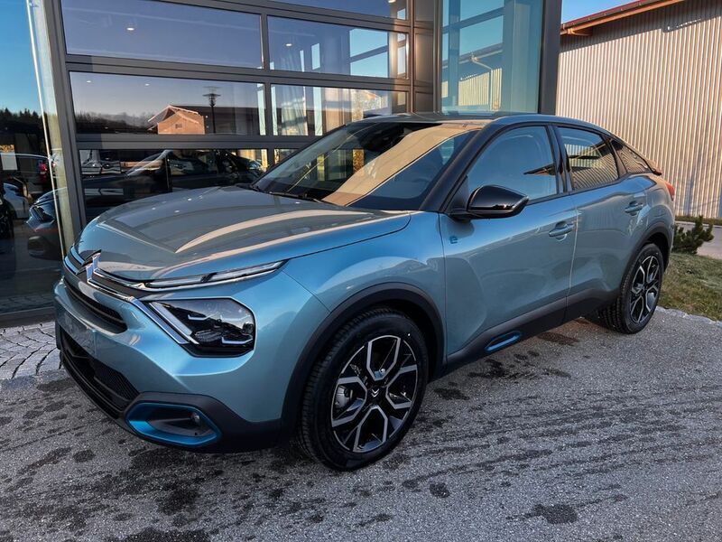 Blau Gebraucht 2024 Citroën e-C4 Feel Limousine | 25.990 € (Teuer) - Bild 1/4