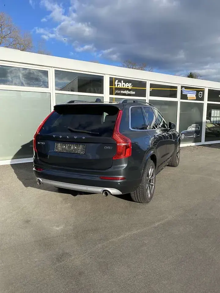 Gebraucht Volvo XC90 Momentum 235 PS (172 kW) 2017 Grau SUV