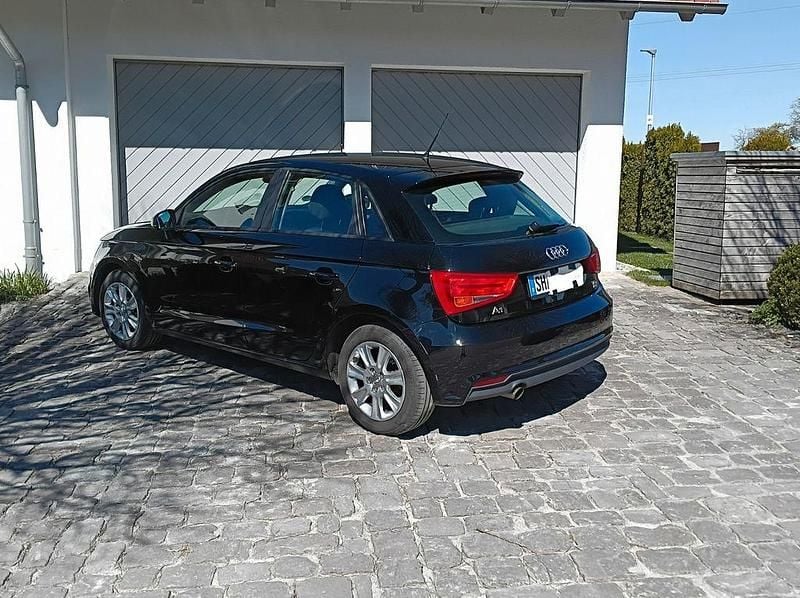 Gebraucht Audi A1 Sportback 95 PS (69 kW) 2018 Schwarz Kleinwagen