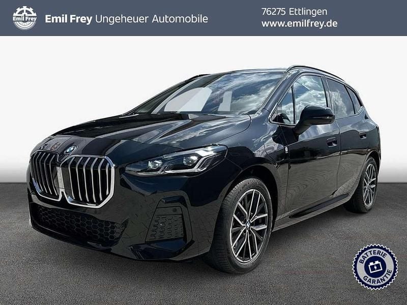 Neu BMW 230e Active Tourer Performance 150 PS (110 kW) 2025 Schwarz Van / Kleinbus