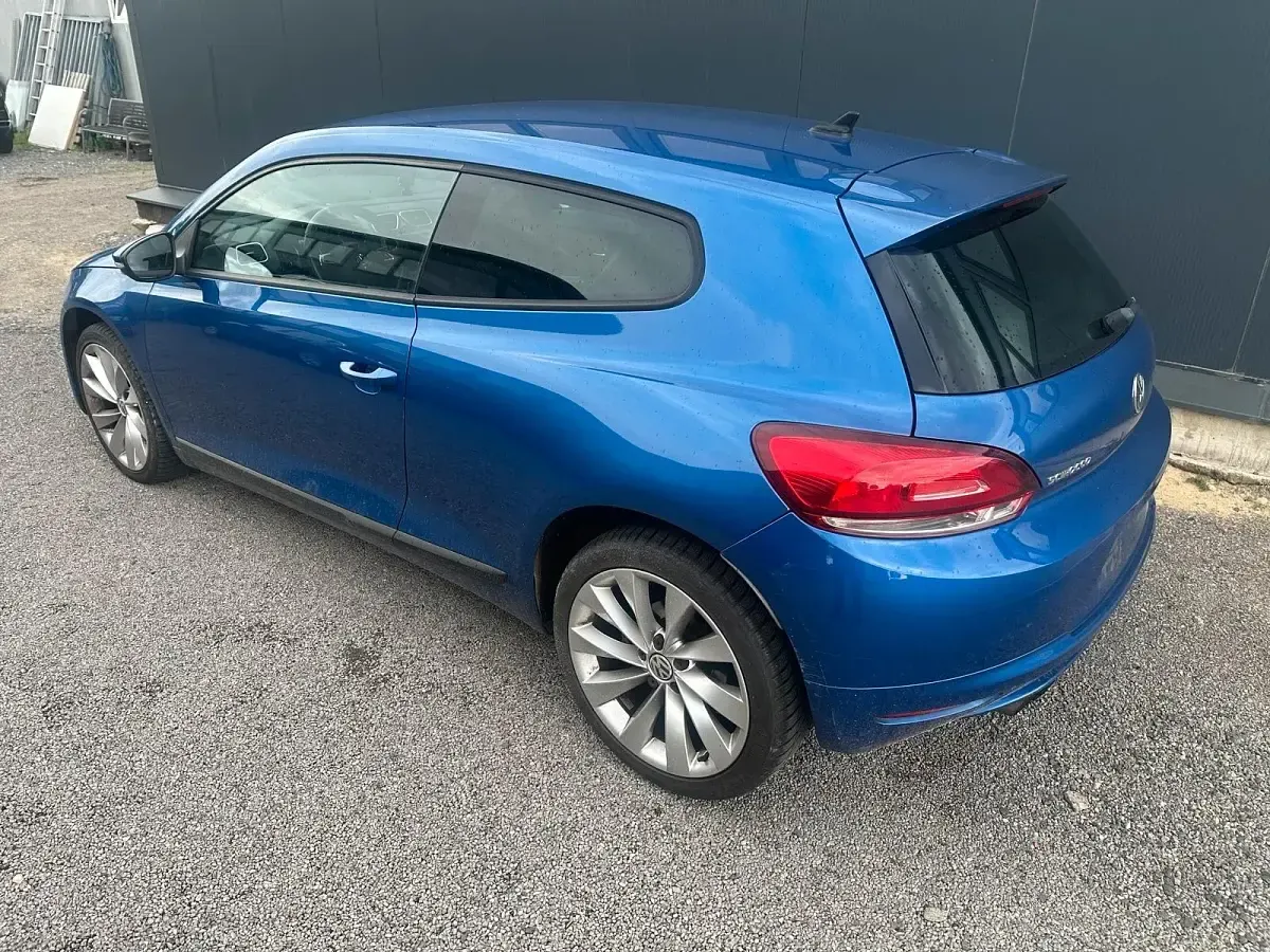 Gebraucht VW Scirocco Sport 160 PS (117 kW) 2009 Blau Coupé