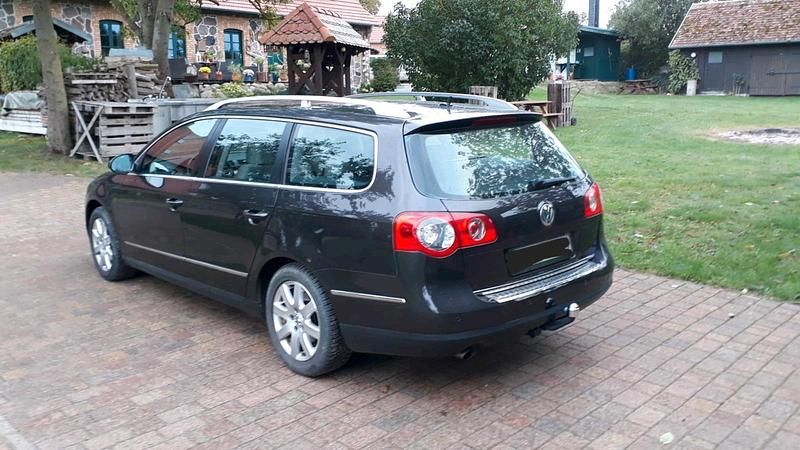 Schwarz Gebraucht 2008 VW Passat Limousine | 3.500 € (Fairer Preis) - Bild 1/4
