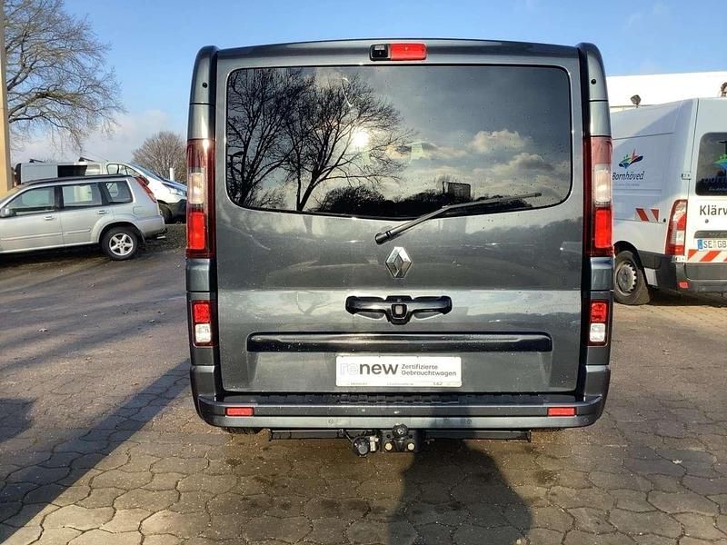 Gebraucht Renault Trafic 145 PS (106 kW) 2019 Grau "comete" Van / Kleinbus