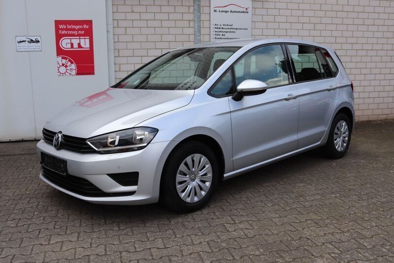 Reflexsilber metallic Gebraucht 2015 VW Golf Sportsvan Trendline Van / Kleinbus | 10.490 € (Guter Preis) - Bild 1/4