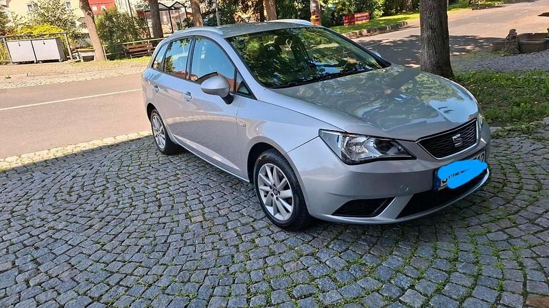Grün Gebraucht 2014 Seat Ibiza ST Kombi | 3.300 € (Guter Preis) - Bild 1/4
