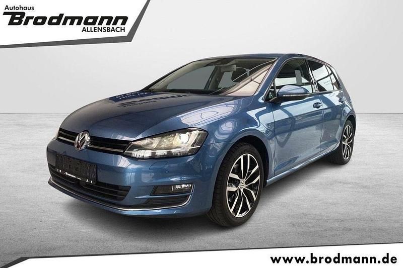 Blau Gebraucht 2016 VW Golf VII Allstar Limousine | 15.450 € (Fairer Preis) - Bild 1/4