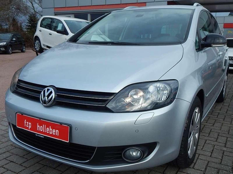 Gebraucht VW Golf VII Style 105 PS (77 kW) 2012 Reflexsilber metallic Limousine