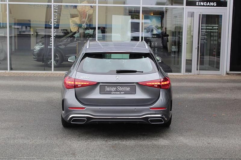 Gebraucht Mercedes C300 AMG 265 PS (194 kW) 2025 Grau Limousine