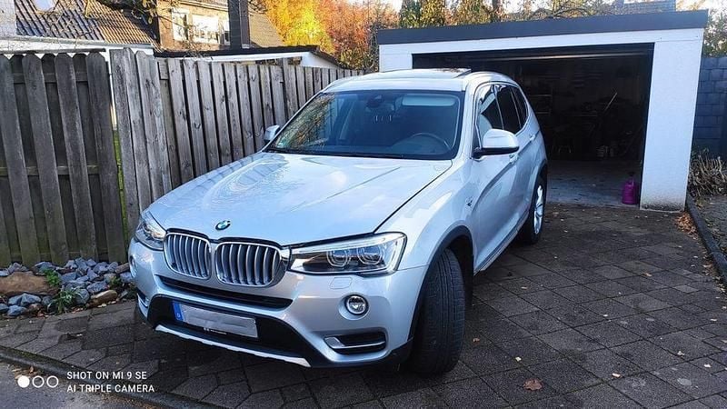 Silber Gebraucht 2017 BMW X3 Sport Line SUV | 21.350 € (Fairer Preis) - Bild 1/4